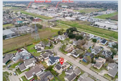 11030 Holworth Drive, Houston, TX 77072 - Photo 29