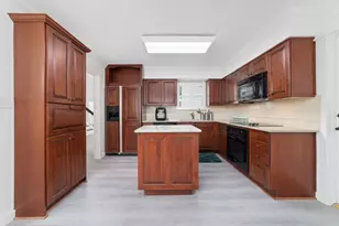 11030 Holworth Dr, Houston, TX 77072 - Photo 13