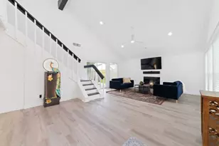 11030 Holworth Dr, Houston, TX 77072 - Photo 7