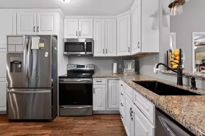 9802 Bayou Woods Drive, Baytown, TX 77521 - Photo 7