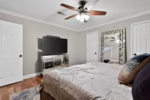 9802 Bayou Woods Dr, Baytown, TX 77521 - Photo 15