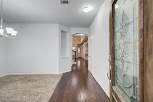 318 Bolton Dr, League City, TX 77573 - Photo 3