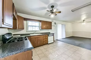 12026 Meadowgreen St, Houston, TX 77076 - Photo 15