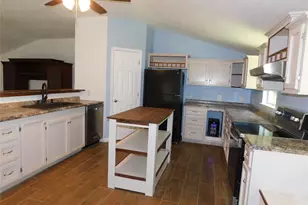 141 Martinez St, Coldspring, TX 77331 - Photo 7