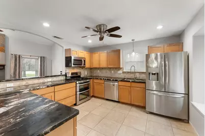 1 Birchcane Court, The Woodlands, TX 77381 - Photo 9