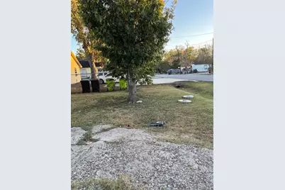 305 7th Street, Rosenberg, TX 77471 - Photo 3