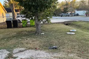 305 7th St, Rosenberg, TX 77471 - Photo 3