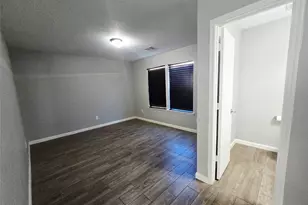 1011 Larks Trace Ln, Houston, TX 77090 - Photo 13