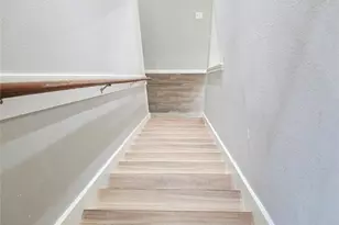 1011 Larks Trace Ln, Houston, TX 77090 - Photo 15