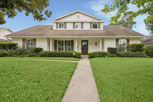 6918 Alderney Dr, Houston, TX 77055 - Photo 1