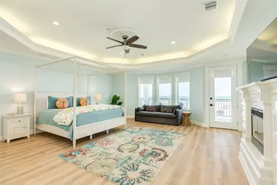 12207 Hershey Beach, Galveston, TX 77554 - Photo 15