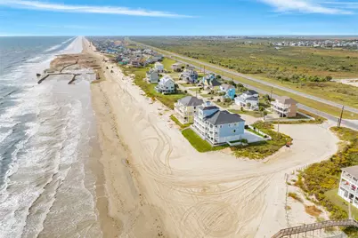12207 Hershey Beach, Galveston, TX 77554 - Photo 3