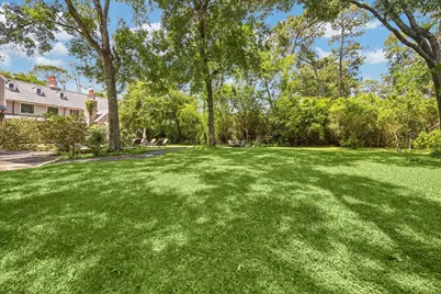 802 Country Lane, Houston, TX 77024 - Photo 33