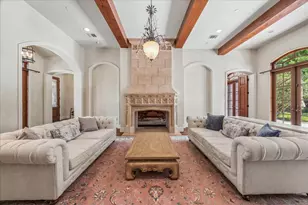 802 Country Ln, Houston, TX 77024 - Photo 5