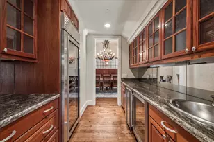 802 Country Ln, Houston, TX 77024 - Photo 13