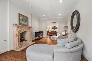 802 Country Ln, Houston, TX 77024 - Photo 21