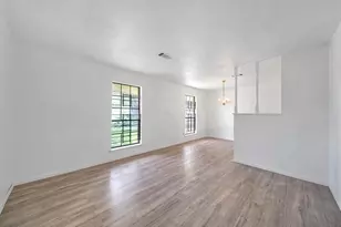 8447 Sterlingshire St, Houston, TX 77078 - Photo 5