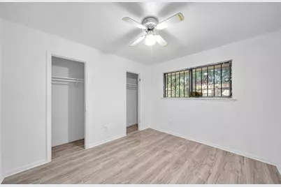 8447 Sterlingshire St, Houston, TX 77078 - Photo 19