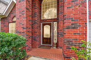 1446 Sherwood Park Cir, Houston, TX 77043 - Photo 3