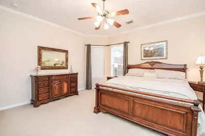 1446 Sherwood Park Circle, Houston, TX 77043 - Photo 19