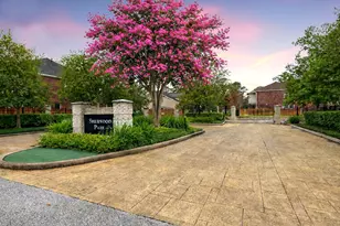 1446 Sherwood Park Cir, Houston, TX 77043 - Photo 43