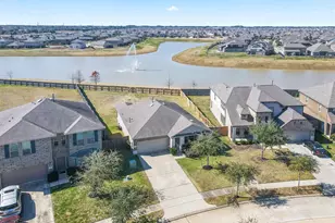 2225 Windy Sail Dr, Texas City, TX 77568 - Photo 1