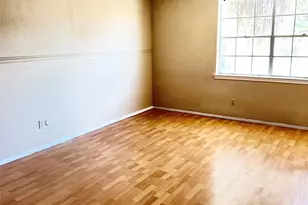 7818 Grove Ridge Dr, Houston, TX 77061 - Photo 5