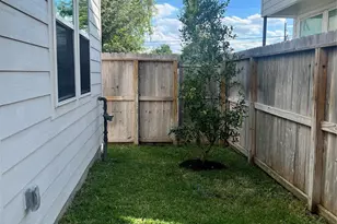 1013 Erin St, Houston, TX 77009 - Photo 23