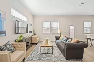 1013 Erin St, Houston, TX 77009 - Photo 3