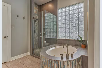 7 Clarion Ridge, The Woodlands, TX 77382 - Photo 13