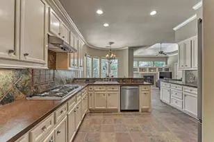 7 Clarion Ridge, The Woodlands, TX 77382 - Photo 15
