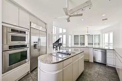 19039 E Kahala Drive, Galveston, TX 77554 - Photo 13