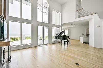 19039 E Kahala Drive, Galveston, TX 77554 - Photo 3