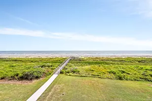 19039 E Kahala Dr, Galveston, TX 77554 - Photo 43