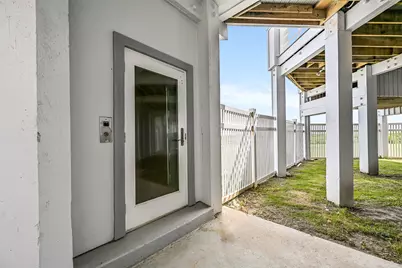 19039 E Kahala Drive, Galveston, TX 77554 - Photo 27