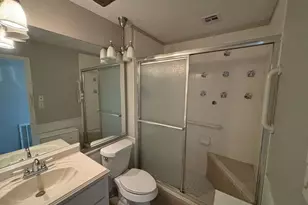 11018 Sharpview Dr, Houston, TX 77072 - Photo 7