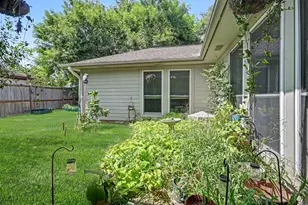 423 Merriweather St, Houston, TX 77598 - Photo 21