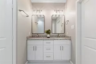 1319 E 35th St, Houston, TX 77022 - Photo 19