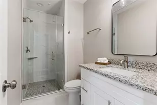 1319 E 35th St, Houston, TX 77022 - Photo 25