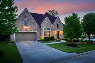 51 Woodglade Way, Tomball, TX 77375 - Photo 3