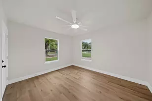 213 W Homan St, Baytown, TX 77520 - Photo 5