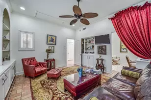 2011 Canongate Dr, Houston, TX 77056 - Photo 11