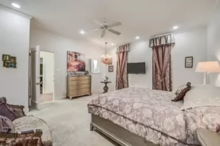 2011 Canongate Dr, Houston, TX 77056 - Photo 13