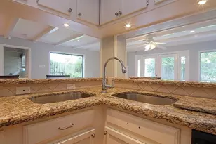 8615 Ferris Dr, Houston, TX 77096 - Photo 3