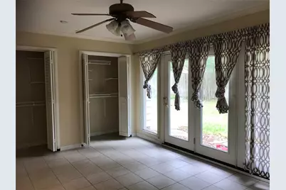 8615 Ferris Drive, Houston, TX 77096 - Photo 7