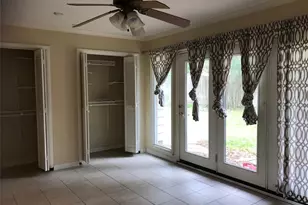 8615 Ferris Dr, Houston, TX 77096 - Photo 7