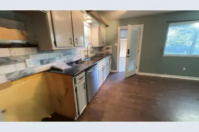 1226 Valley Drive, Angleton, TX 77515 - Photo 9