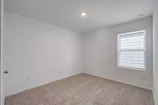 4804 Peanut Butter and Jelly Dr, Houston, TX 77048 - Photo 15