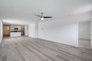 4804 Peanut Butter and Jelly Dr, Houston, TX 77048 - Photo 7