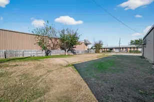 6203 Gessner Rd, Houston, TX 77041 - Photo 27